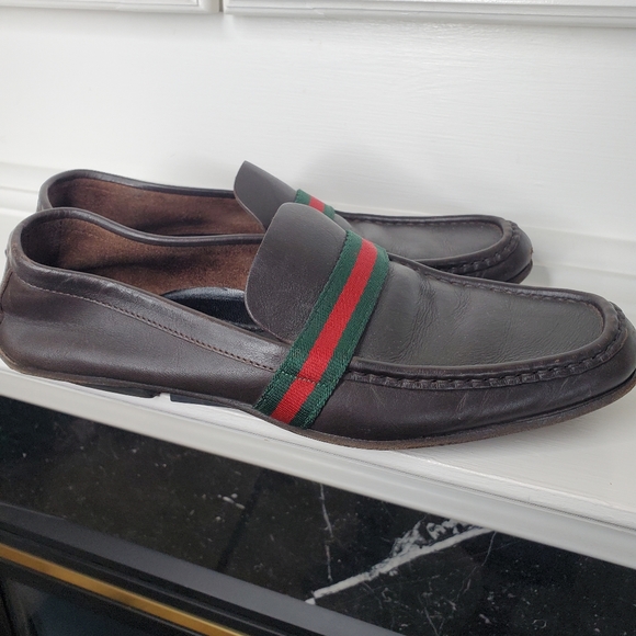 AUTHENTIC GUCCI LEATHER DRIVING LOAFERS - Picture 4 of 8